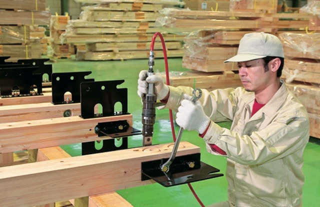 指定のプレカット工場