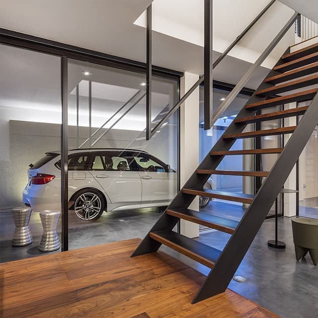 ビルトインガレージ